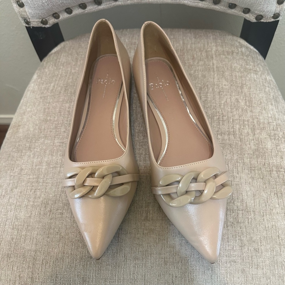 Linea Paolo Pointy Toe Flats Tan, Resin Chain Link, Size 9.5 M